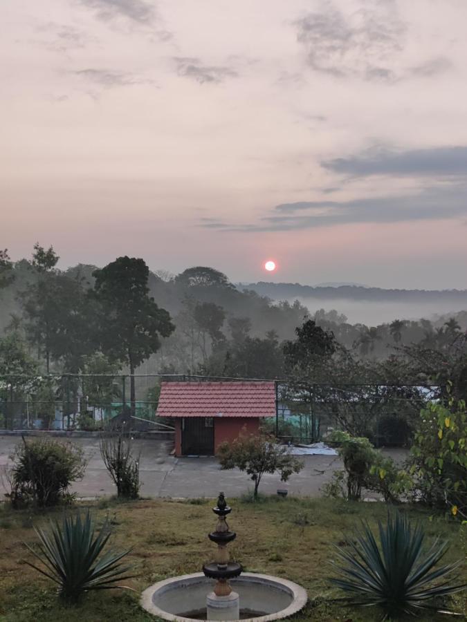 Robin Woods Homestay Sakleshpur Exteriér fotografie